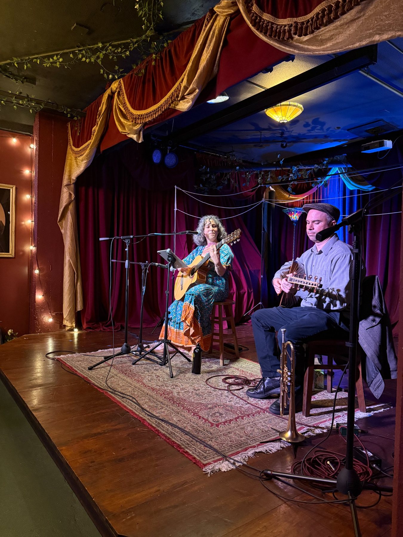 Duygu Gün and Peter Bonos performing with guitar and oud